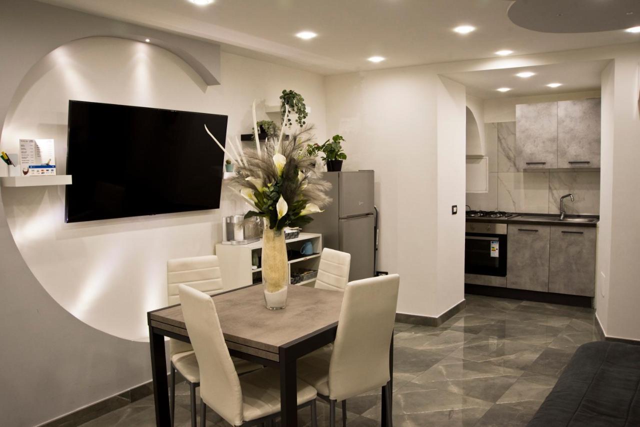 Suite Napoli Sotterranea Con Jacuzzi 外观 照片