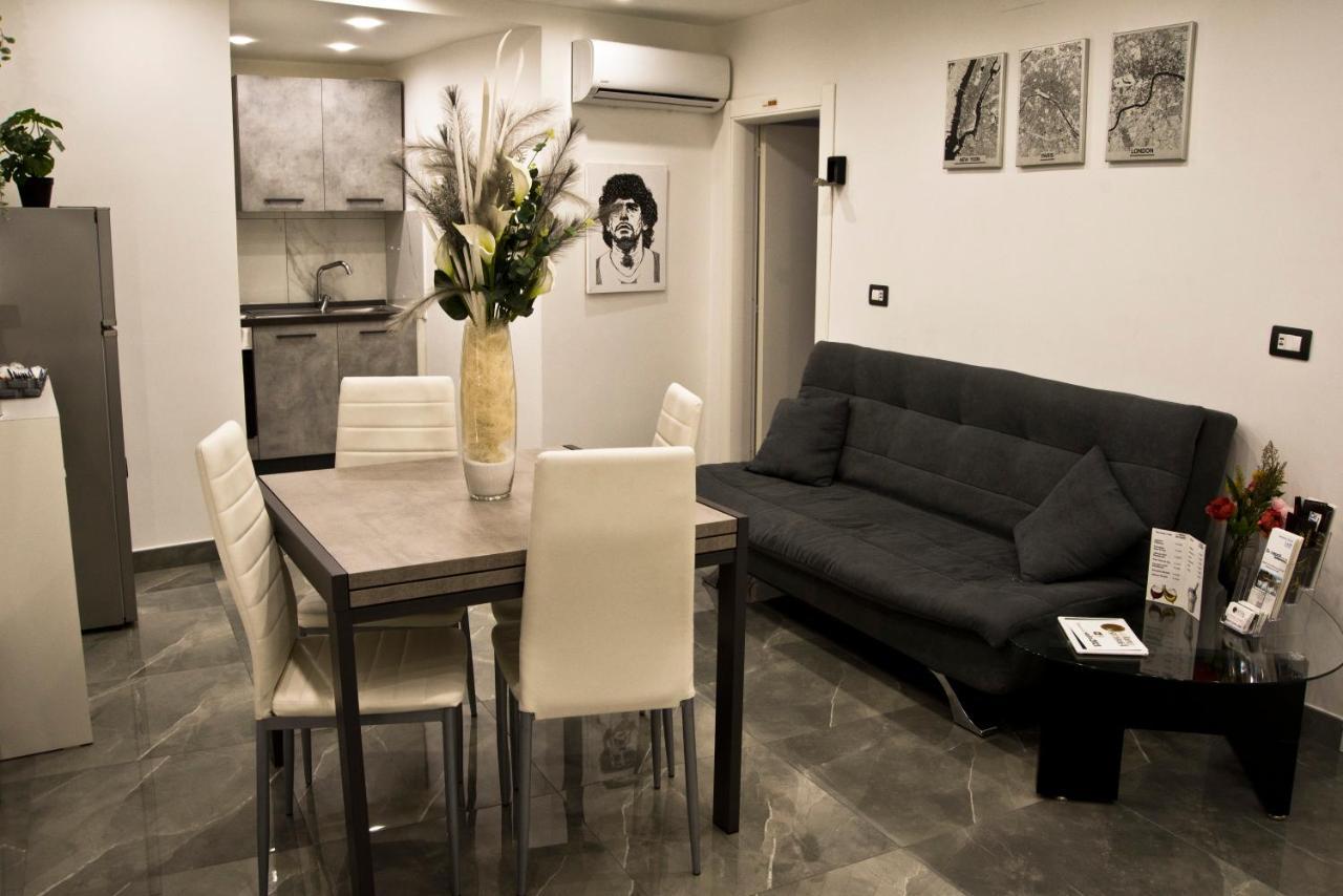 Suite Napoli Sotterranea Con Jacuzzi 外观 照片