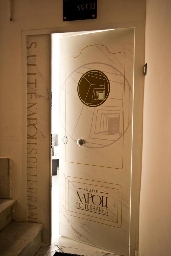 Suite Napoli Sotterranea Con Jacuzzi 外观 照片