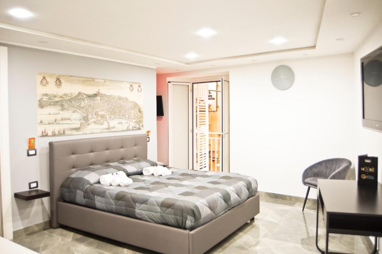 Suite Napoli Sotterranea Con Jacuzzi 外观 照片
