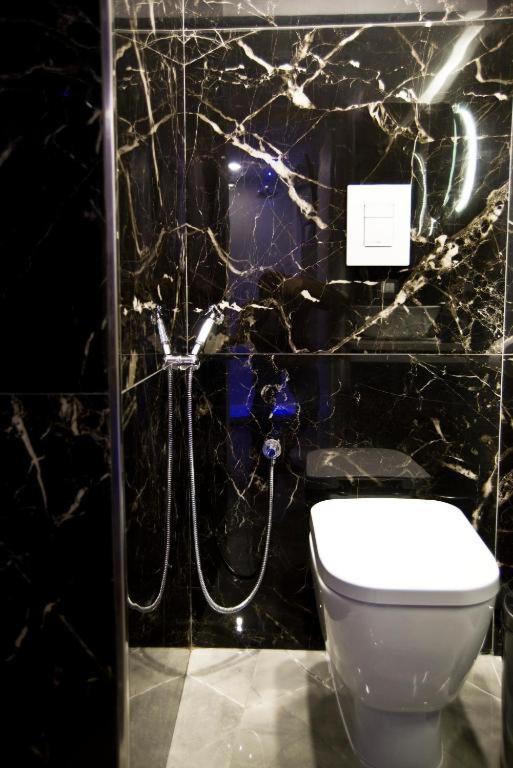 Suite Napoli Sotterranea Con Jacuzzi 外观 照片